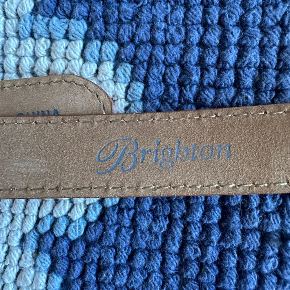✨ Brighton Brown Croc Embossed Leather Belt Size 30 Silver Buckle